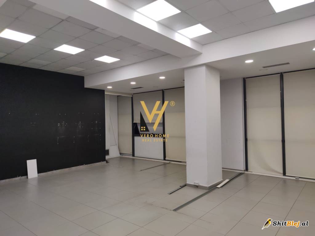 ZYRE TEK QENDRA KRISTAL 1.400 EURO