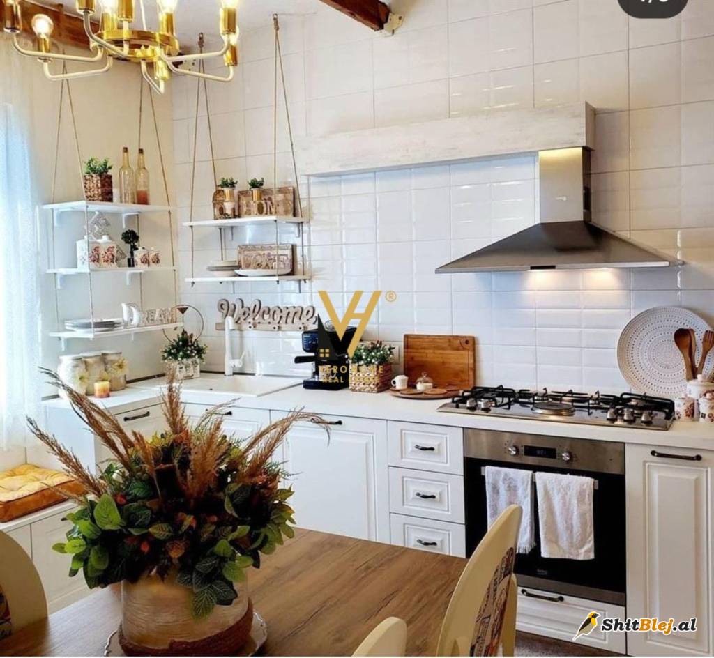 3+2+2 TE RRUGA SIRI KODRA 173.000 EURO