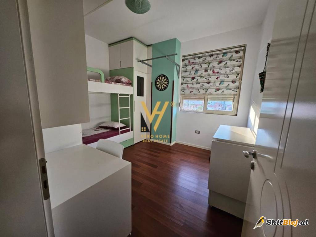 2+1+BLK TE STACIONI I TRENIT 600 EURO