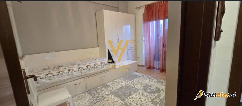 APARTAMENT 2+1ME QERA PAZARI RI 750 EURO