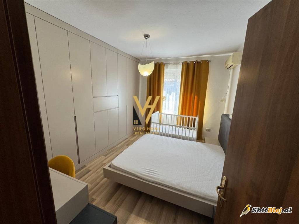 1+1+BLK TEK KOMUNA E PARIST 650 EURO
