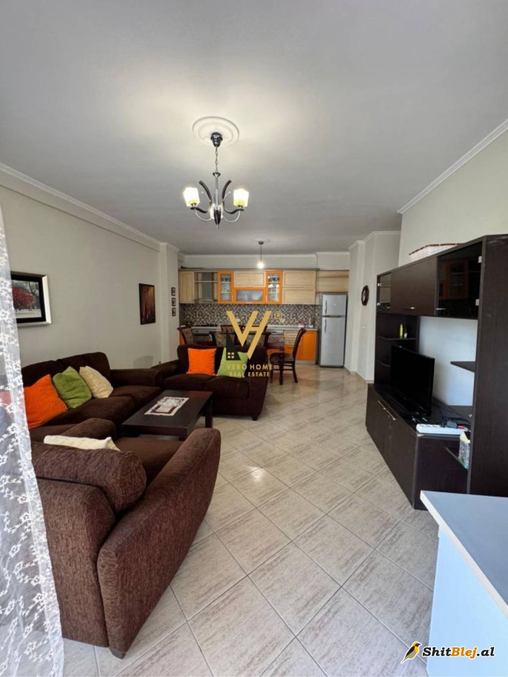 2+1+2 TE KODRA E DIELLIT 165.000 EURO
