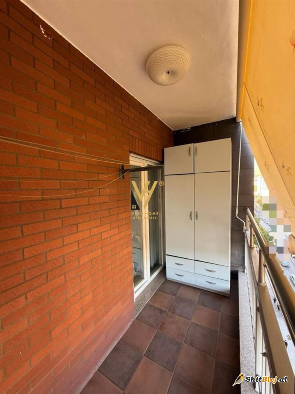  2+1+BLK ME QERA TE OXHAKU 1.000 EURO