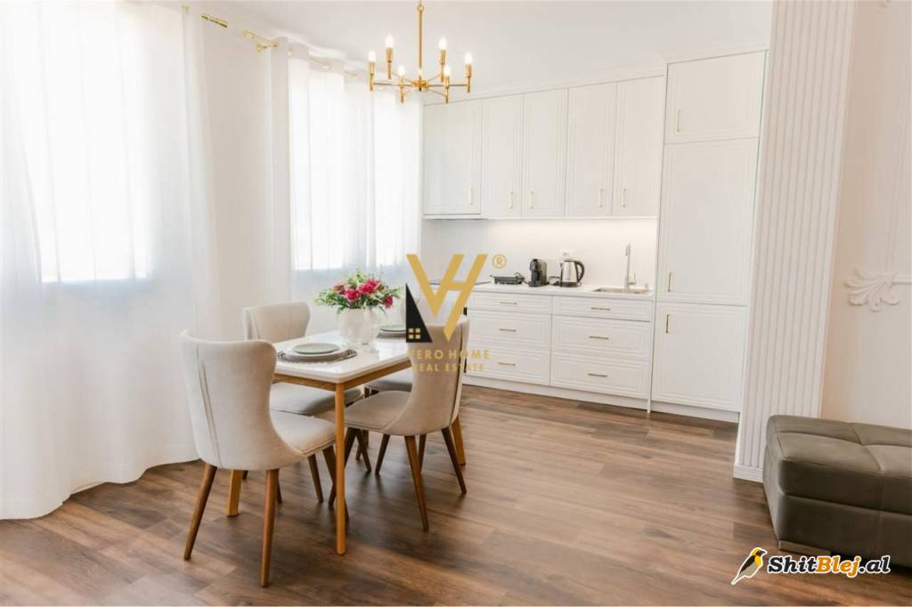 1+1+BLK ME QERA TE VILA L, ASTIR 550 EUR