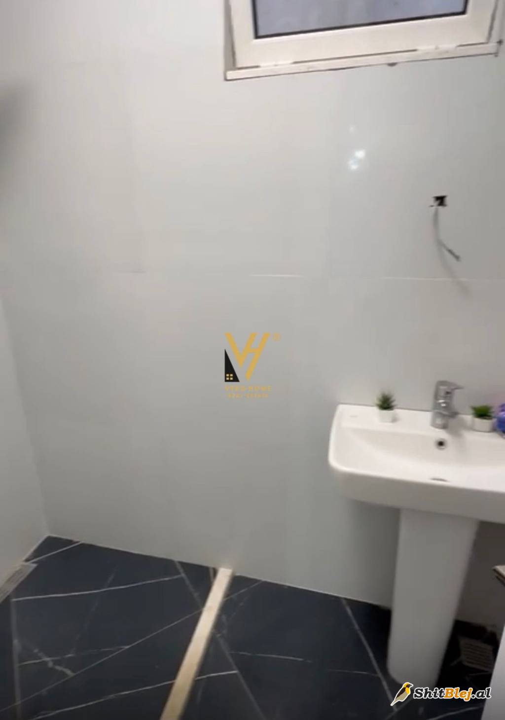 APARTAMENT 1+1 TE ZOGU I ZI 155.000 EURO