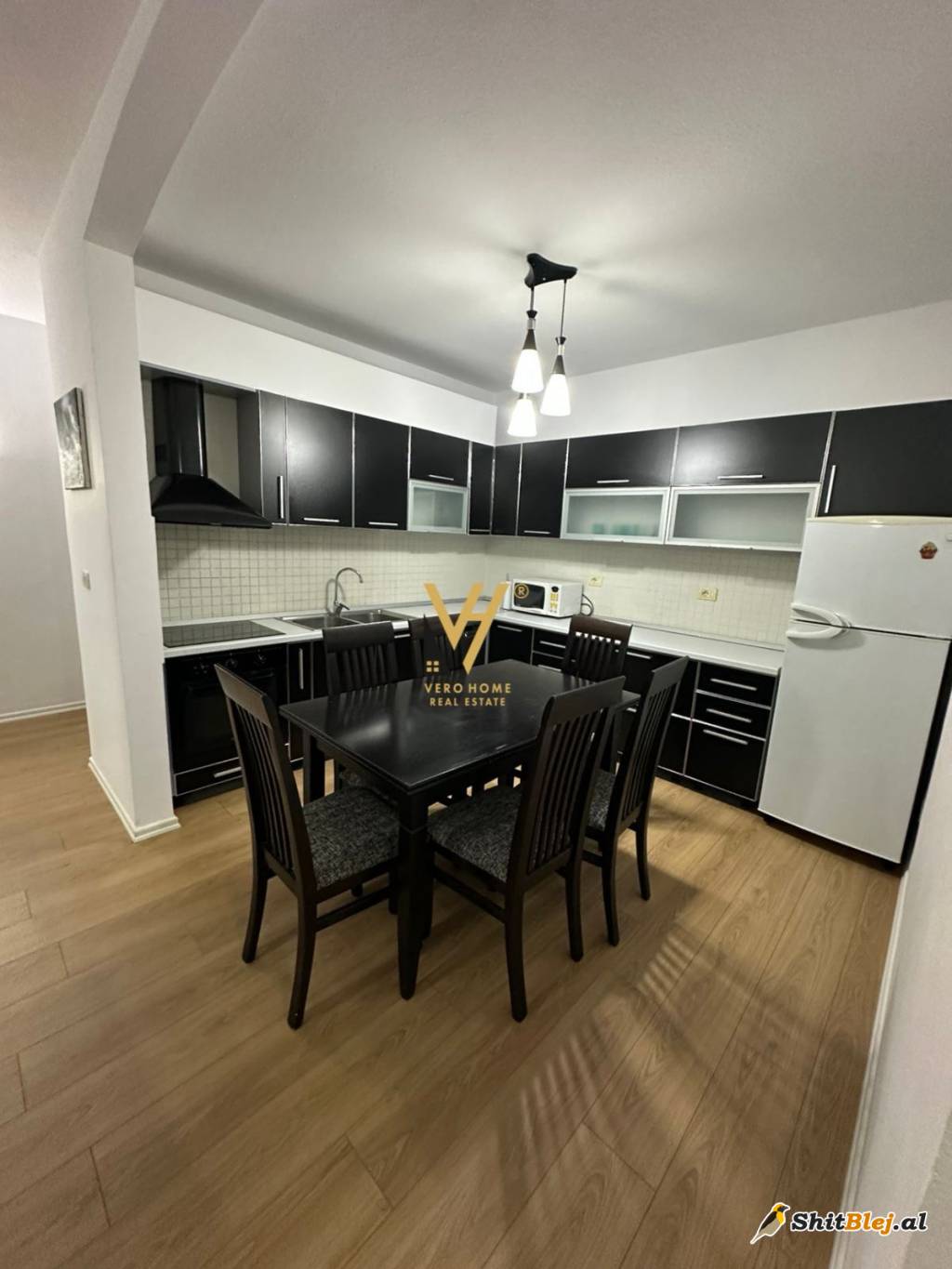  2+1 ME QIRA TE STADIUMI DINAMO 850 EURO