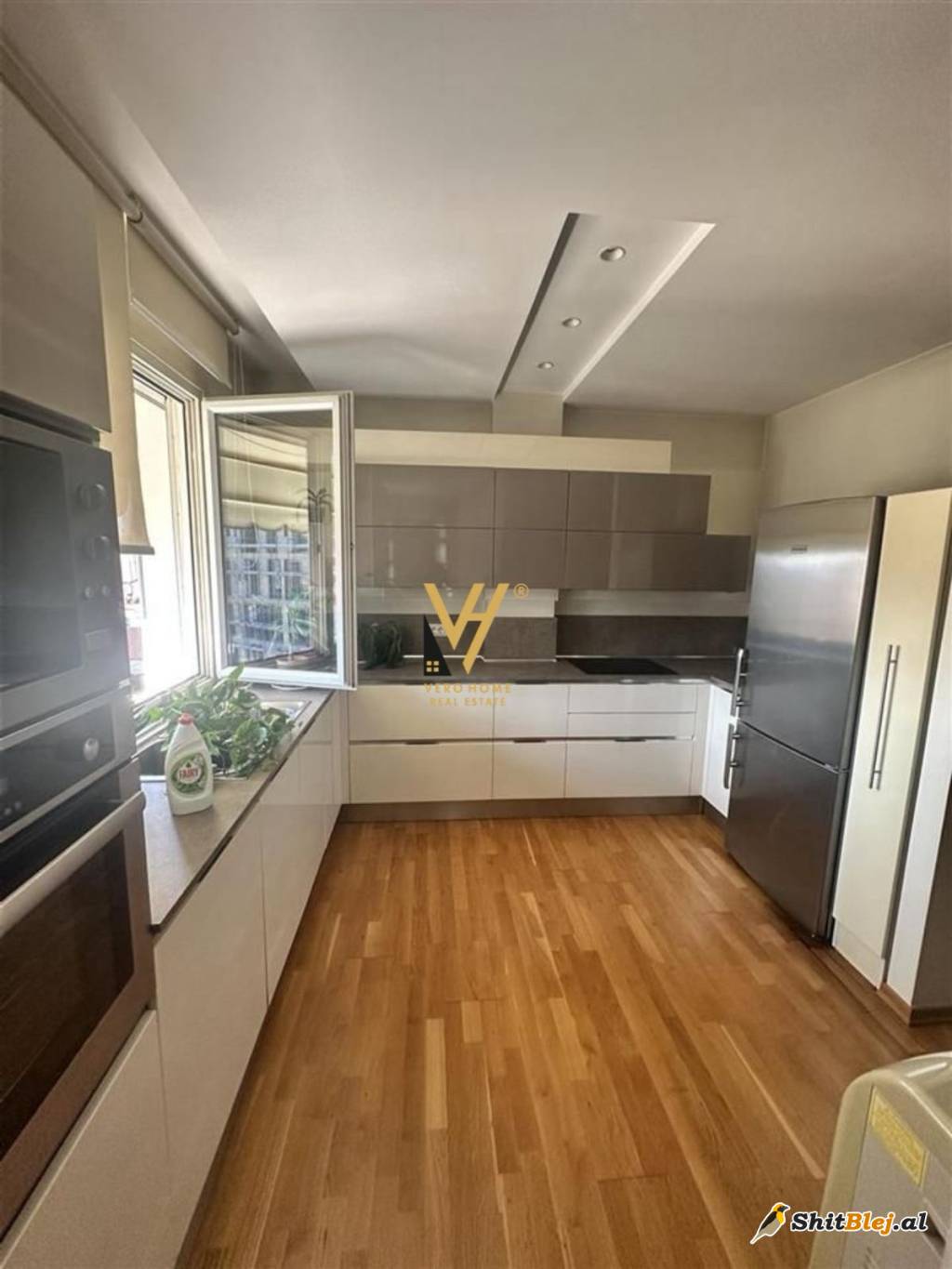 ZYRE 140 M2 ME QIRA NE BLLOK 3.800 EURO