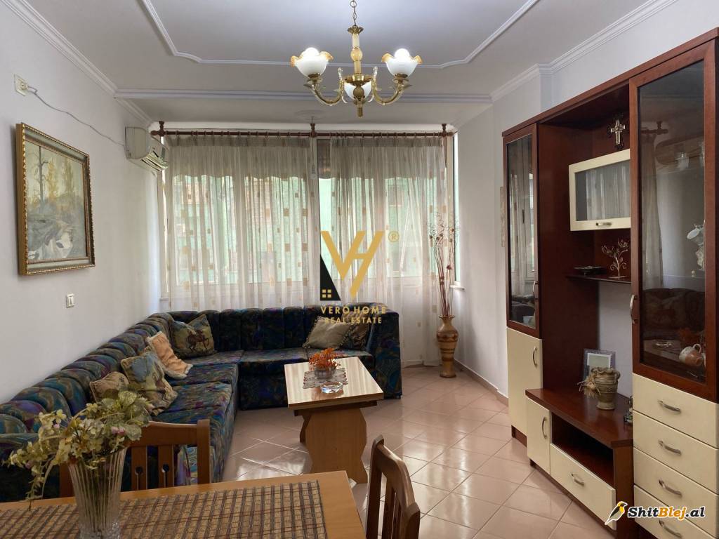  1+1 TE KOMUNA E PARISIT 152.000 EURO