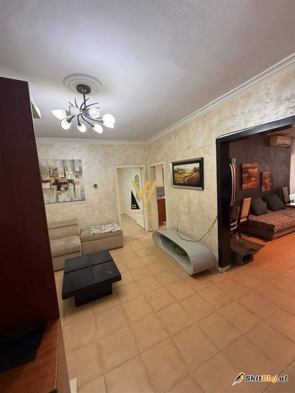 2+1+BLK TE KOMUNA E PARISIT 750 EURO