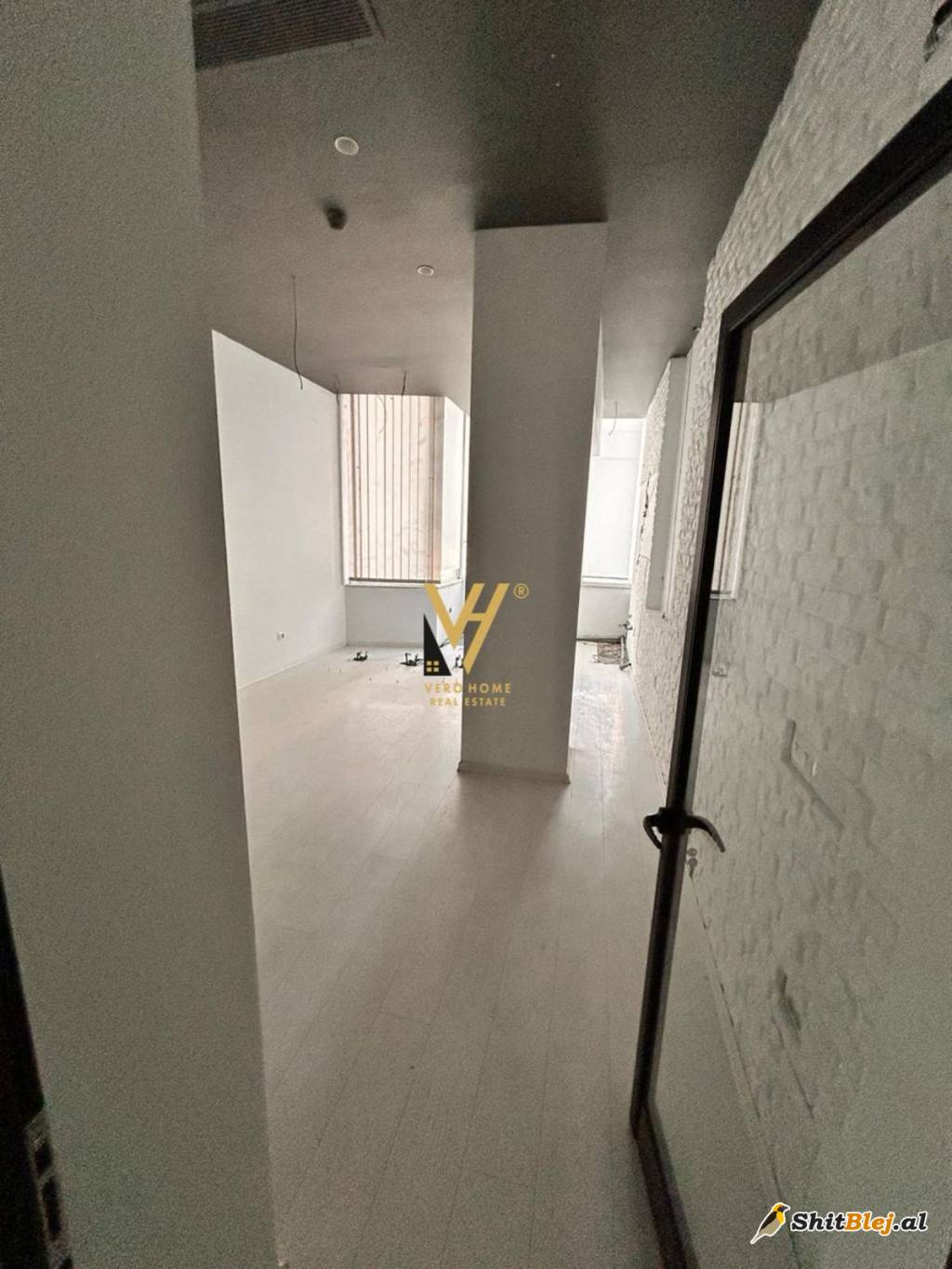 AMBIENT 150 M2 NE MYSLYM SHYR 2.200 EURO