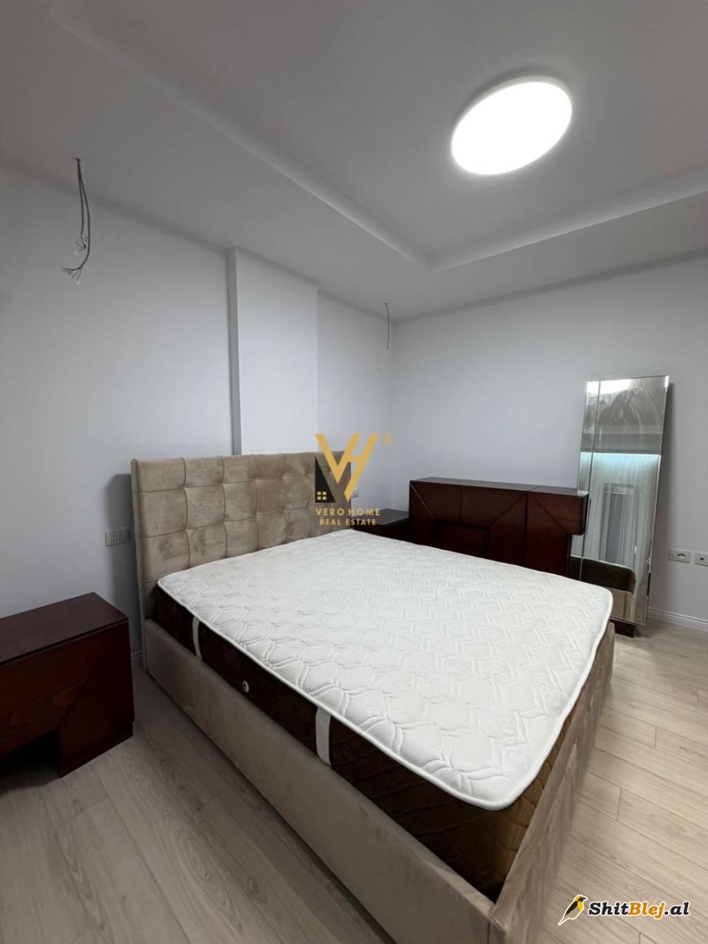 2+1+BLK ME QERA MYSLYM SHYRI 1.000 EURO