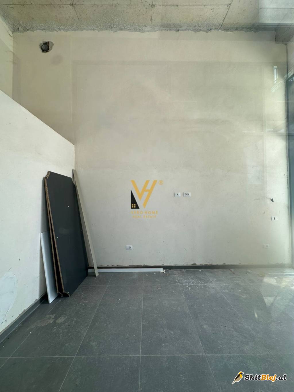 DYQAN 22 M2 TE FUSHA AVIACIONIT 350 EURO