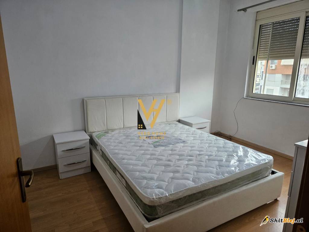  2+1 ME QERAFABRIKA E MIELLIT 50.000 LEK