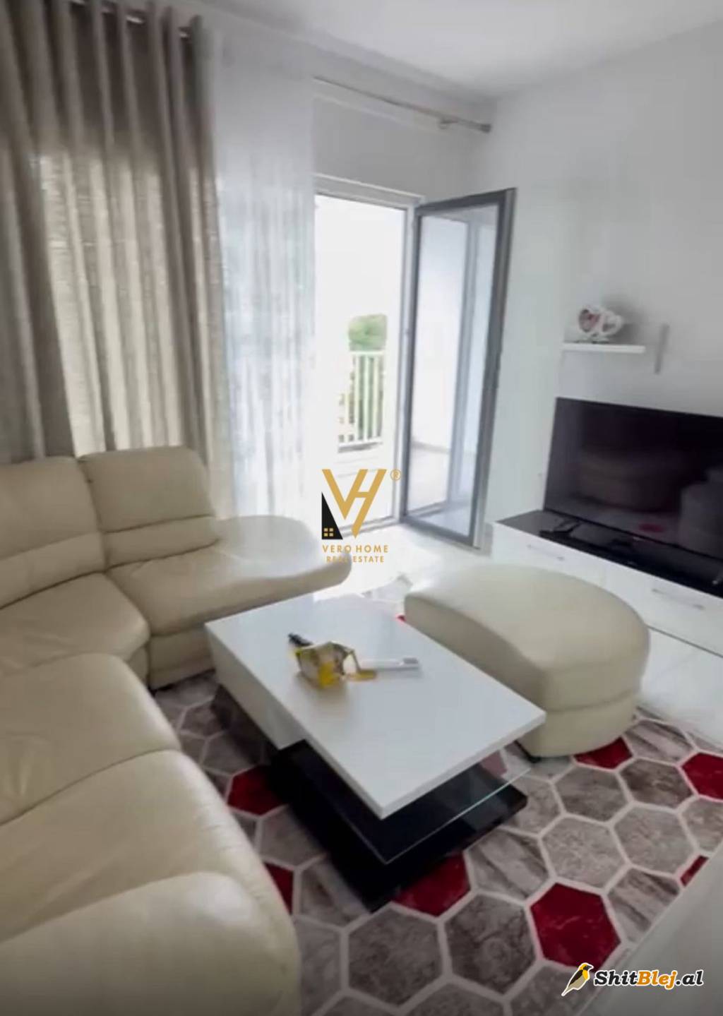 1+1 ME QERA TE ZOGU I ZI 650 EURO