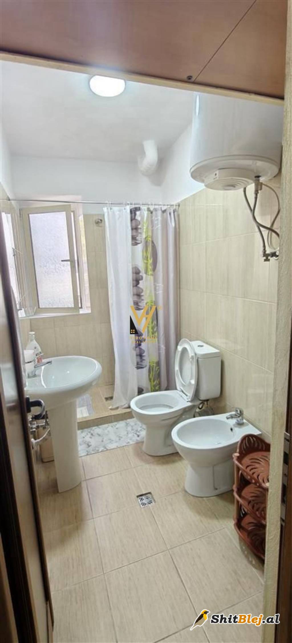 2+1+BLK ME QERA TE RR.DURRESIT 600 EURO