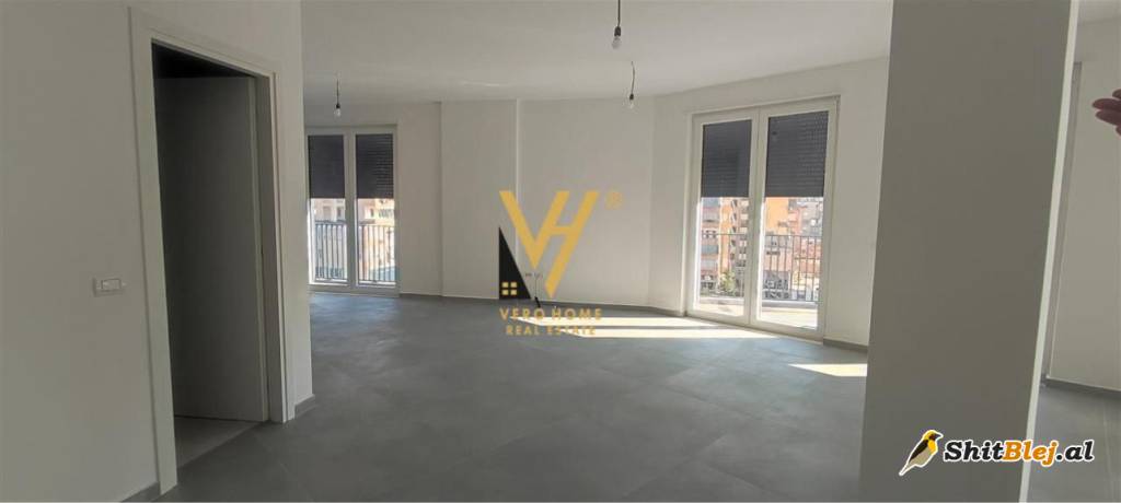 ZYRE 220 M2 TE 9- KATSHET 2.500 EURO