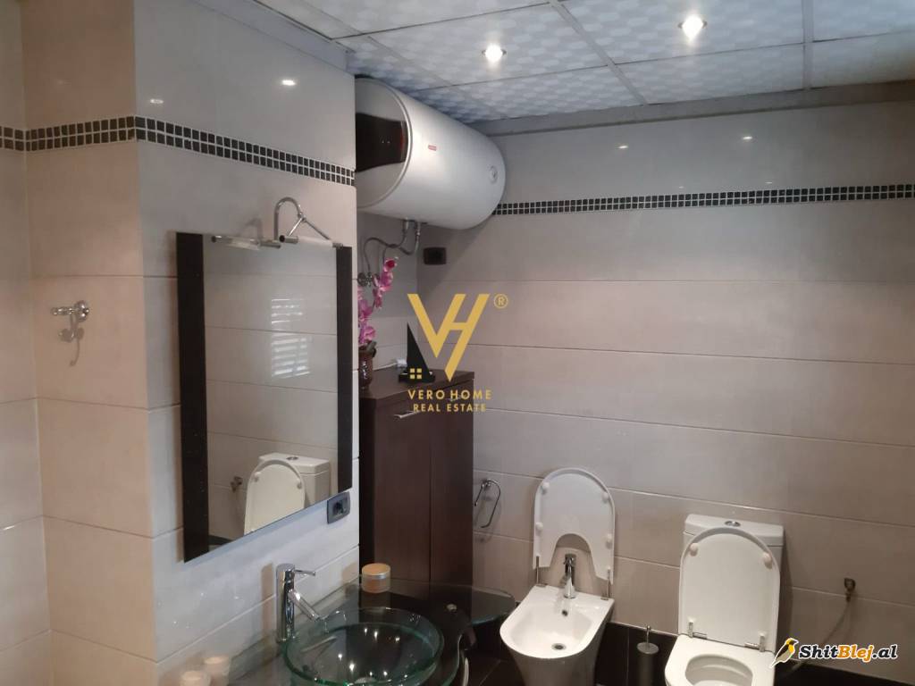 3+1+2 TE 21 DHJETORI 900 EURO