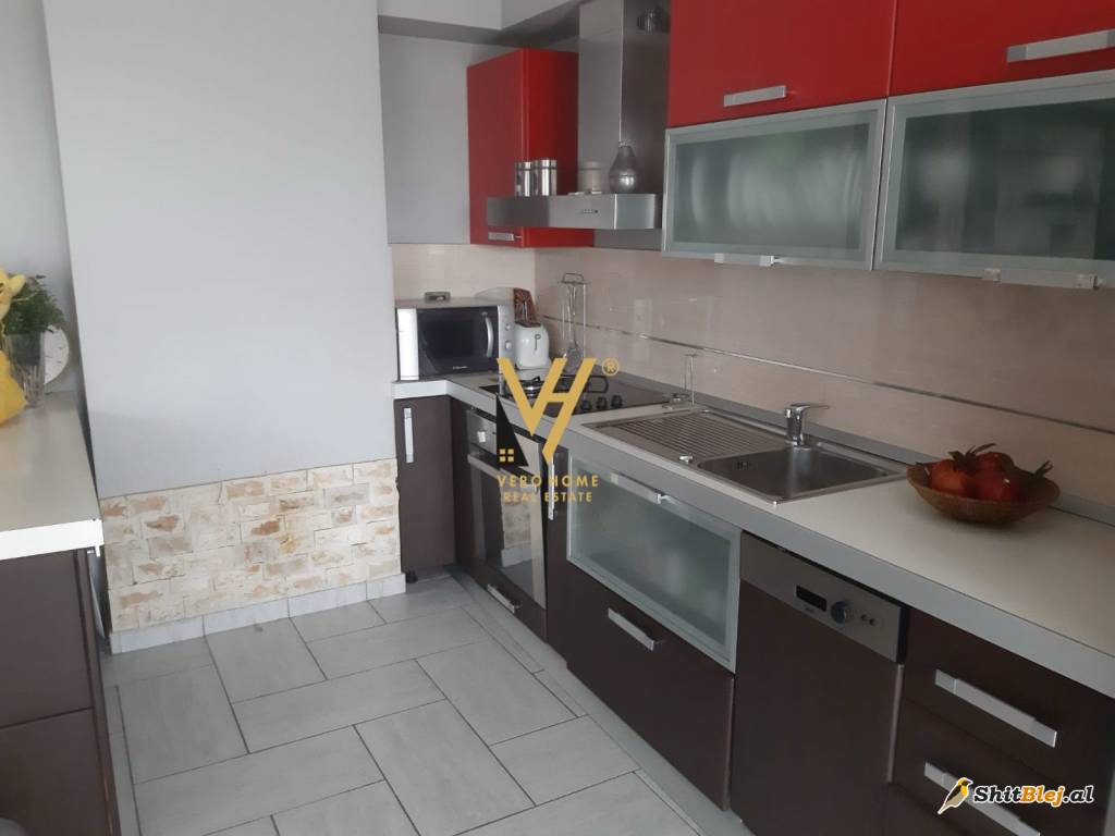 3+1+2 TE 21 DHJETORI 900 EURO