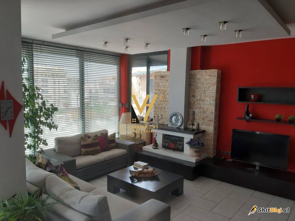 3+1+2 TE 21 DHJETORI 900 EURO