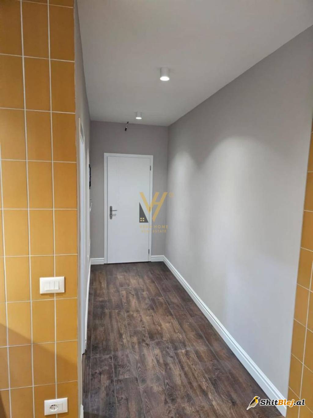 1+1 NE BLLOK 900 EURO