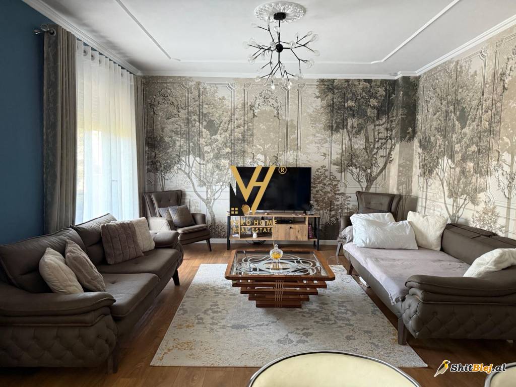 2+1+2 TE  KOPSHTI BOTANIK 240.000 EURO