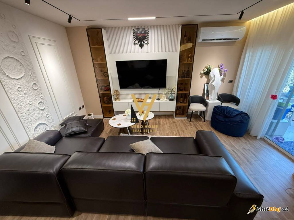  2+1 ME QIRA TE RRUGA PETI 950 EURO