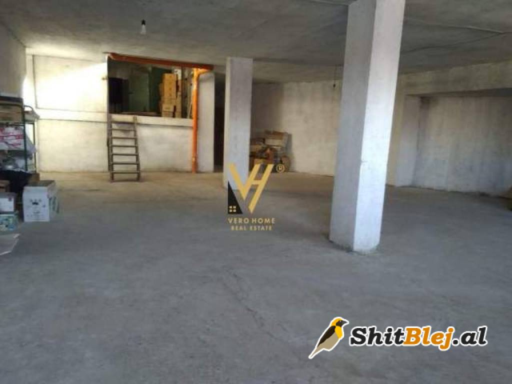 AMBIENT 1.100M2 TE DON BOSKO 3.000 EURO