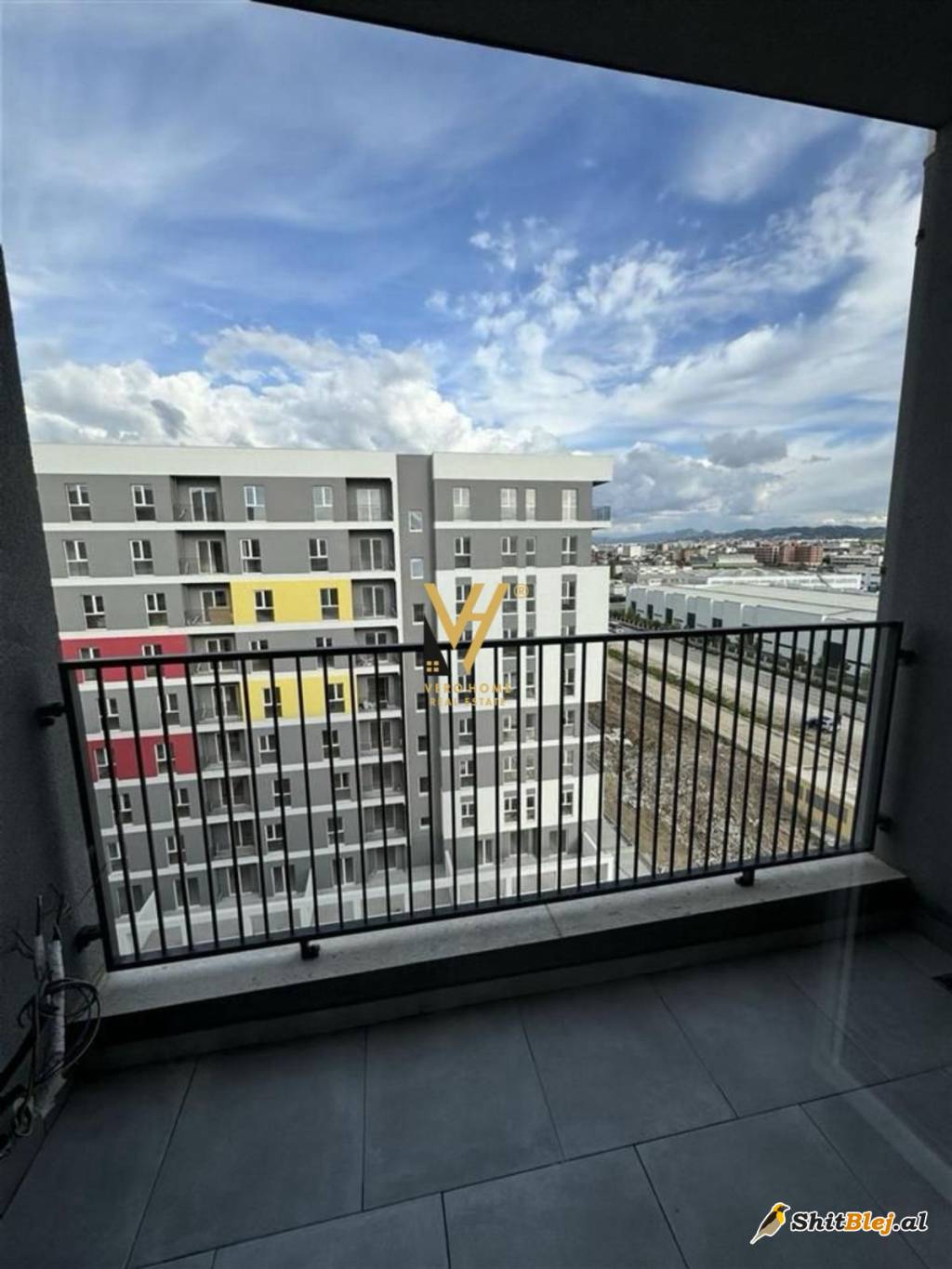 1+1+BLK ME QERA TE UNIVERS CITY 500 EUR