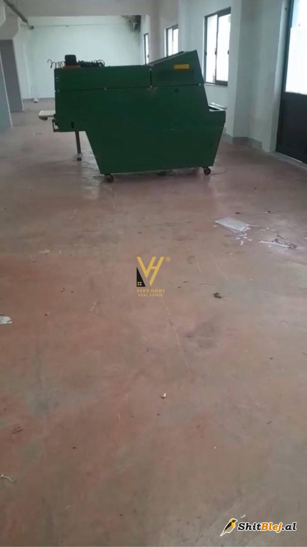 MAGAZINE 500 M2 YZBERISHT 1.800 EURO