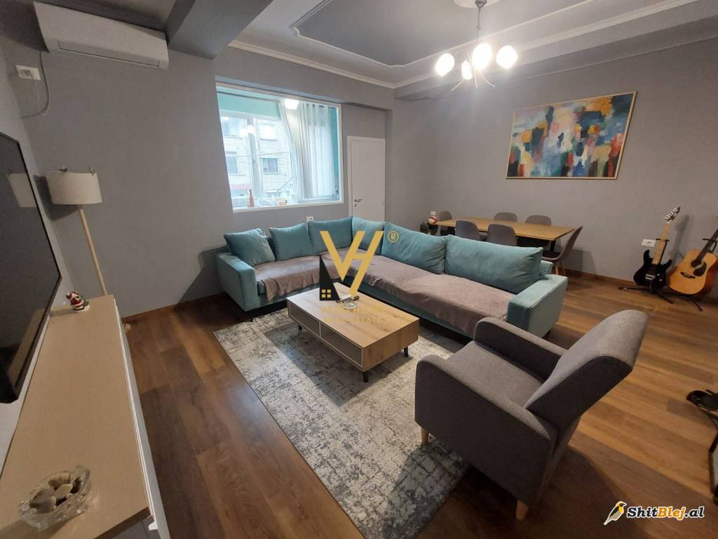 VILE TE RRUGA E ELBASANIT 1.200 EURO