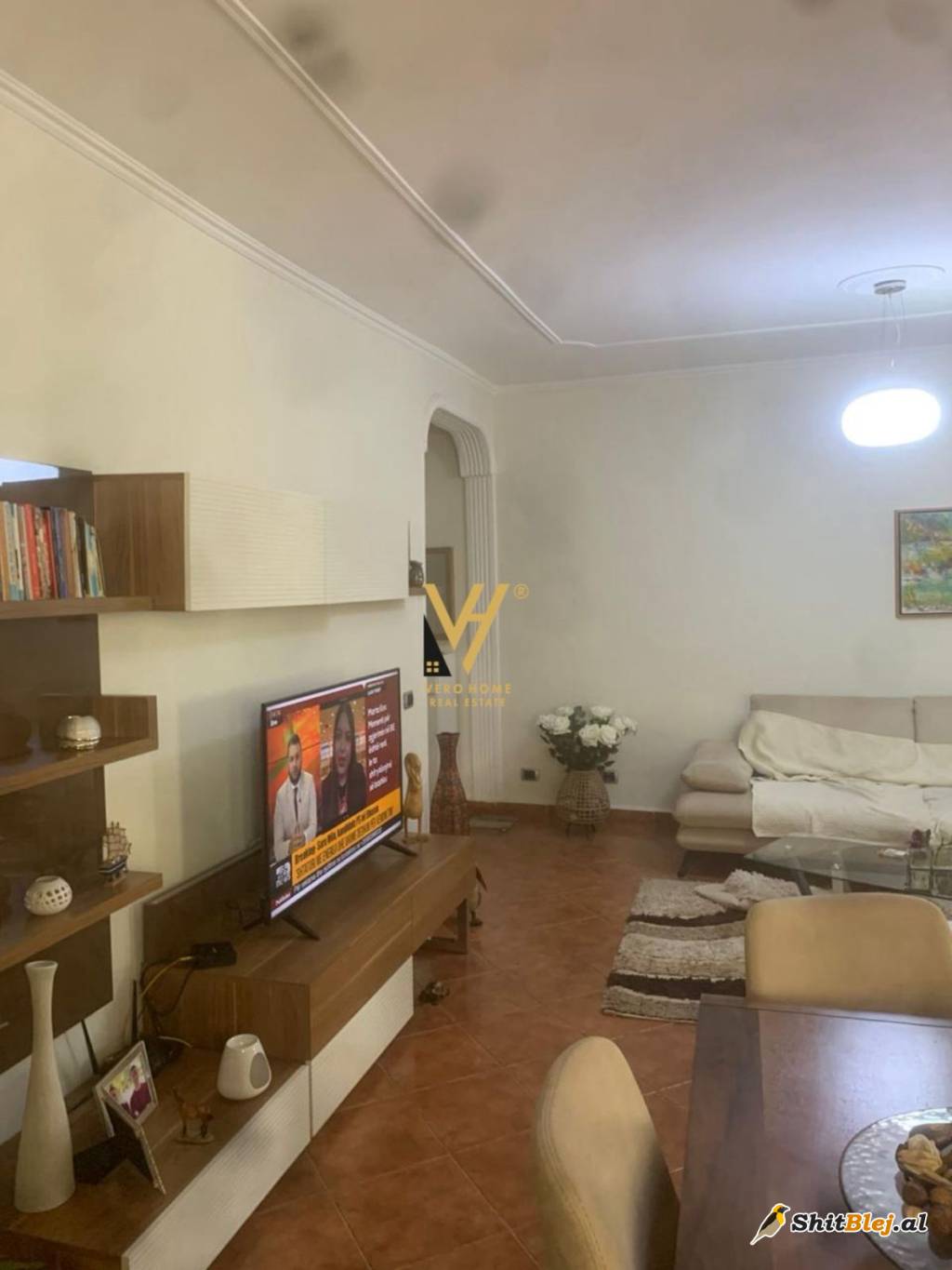 2+1+2 TE KOMUNA PARISIT 220.000 EURO