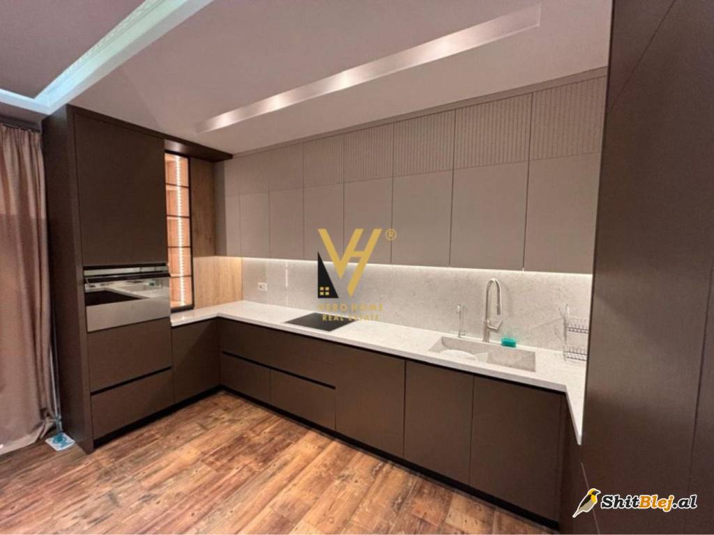 3+1 TE KOPSHTI ZOOLOGJIK 1.800 EURO