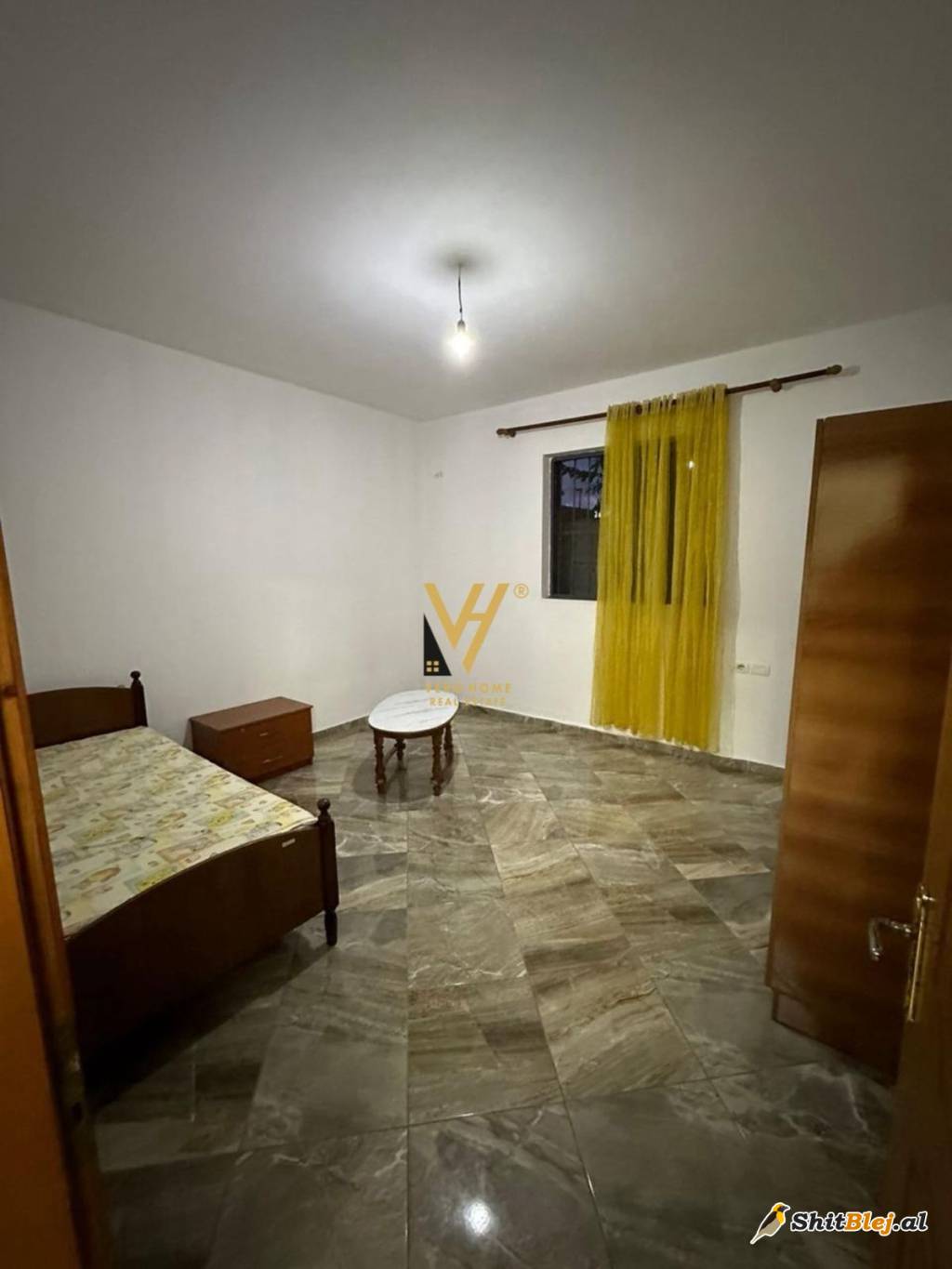 HYRJE 2+1 ME QERA NE ALLIAS 400 EURO