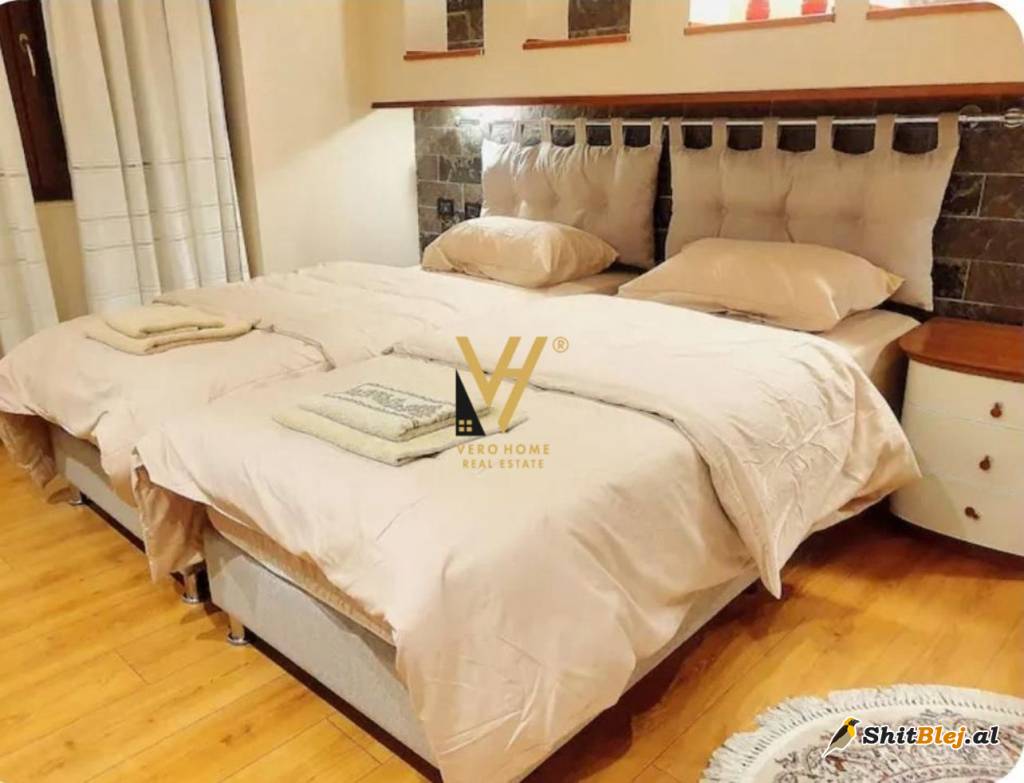  1+1 DHE GARSIONERE  QENDER 315.000 EURO