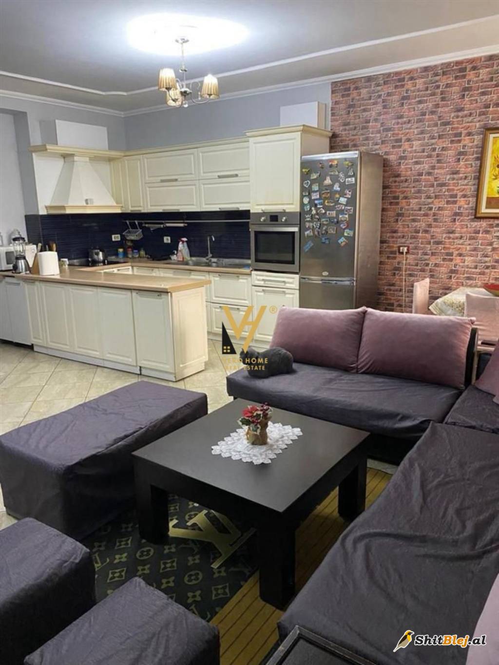 2+1+BLK TE FRESKU 162.000 EURO