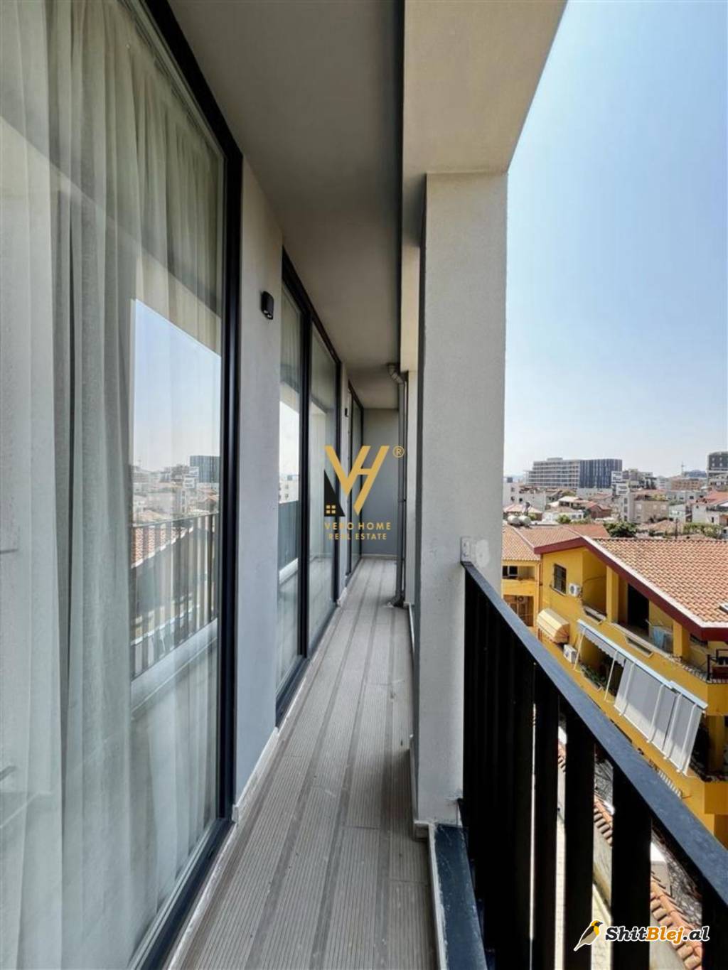 2+1+BLK ME QERA TE PAZARI I RI 1.000 EUR