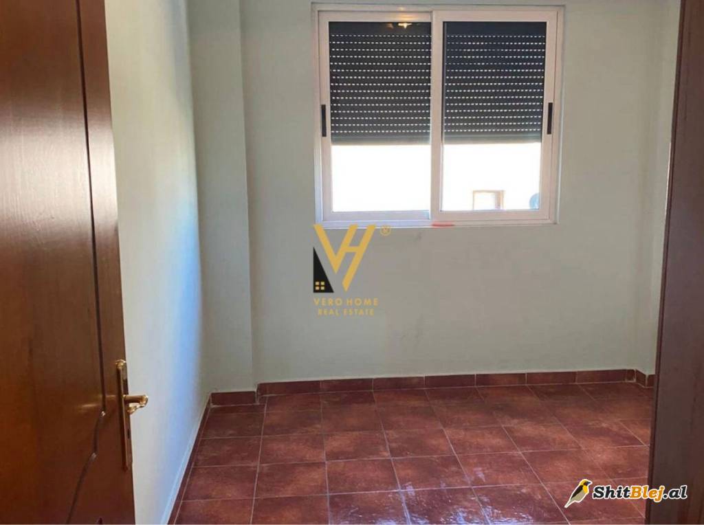 2+1+BLK  TE KOMUNA E PARISIT 500 EURO