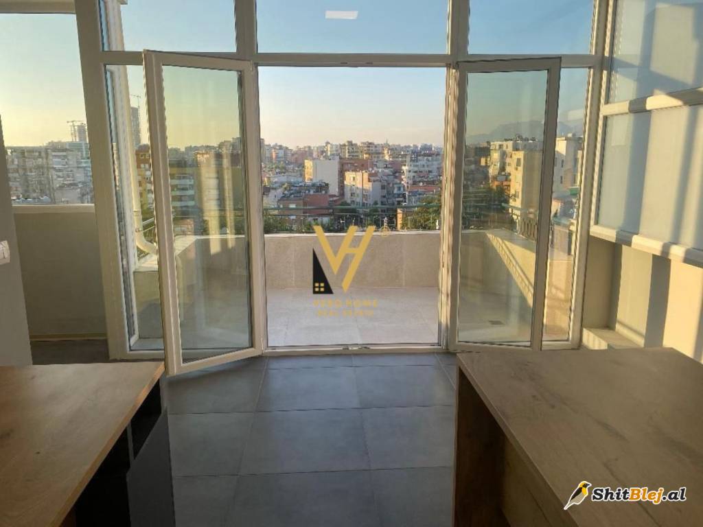 ZYRE 100 M2 TE LICEU ARTISTIK 500 EURO