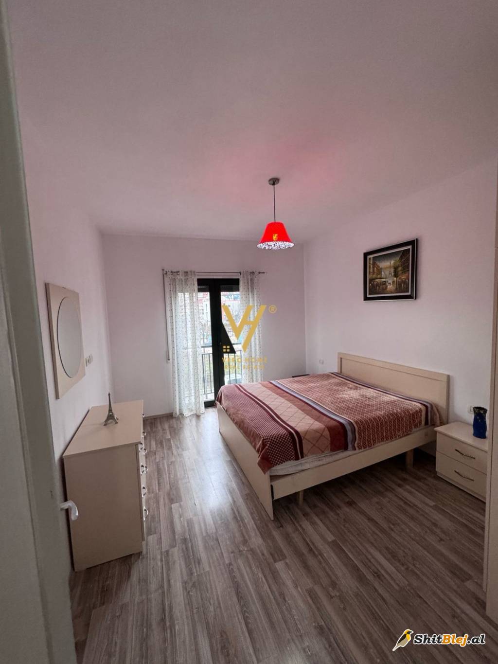 1+1+BLK ME QERA TE UNAZA E RE 450 EURO