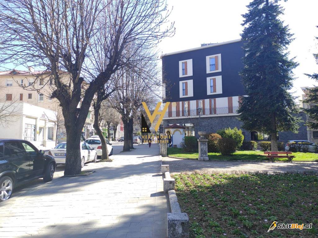  DYQAN 21 M2 NE KORÇË 52.500 EURO