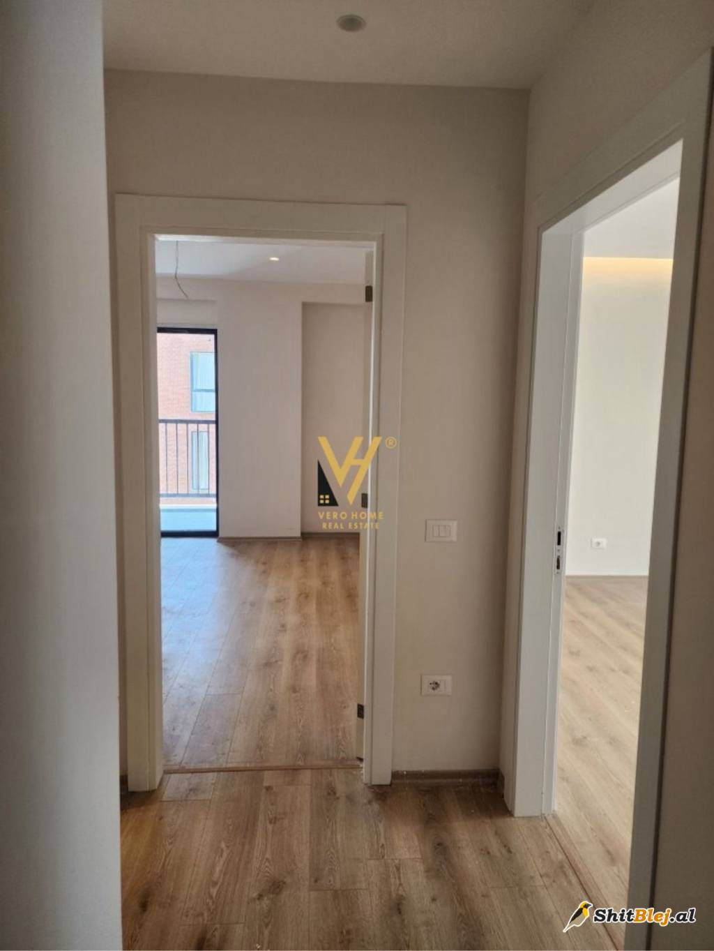 AMBIENT 92 M2 TE BULEVARDI I RI 500 EURO
