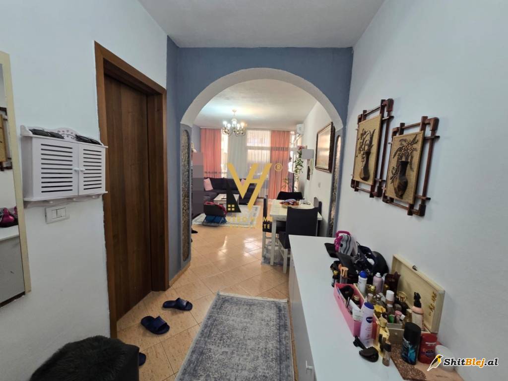2+1+BLK TE KOMUNA E PARISIT 235.000 EURO