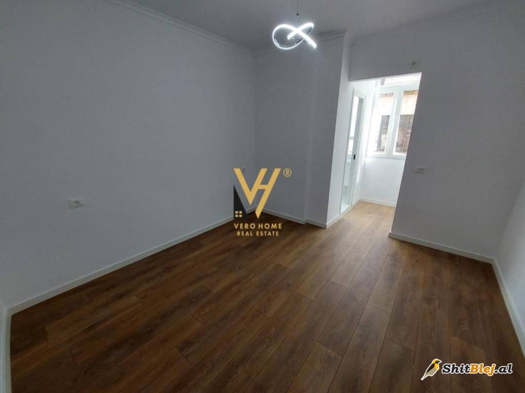 2+1+2 TE RRUGA E DIBRES 185.000 EURO