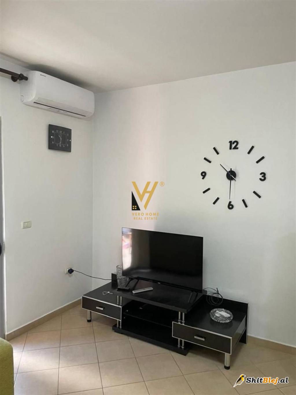 APARTAMENT TEK SHKOLLA E KUQE 600 EURO