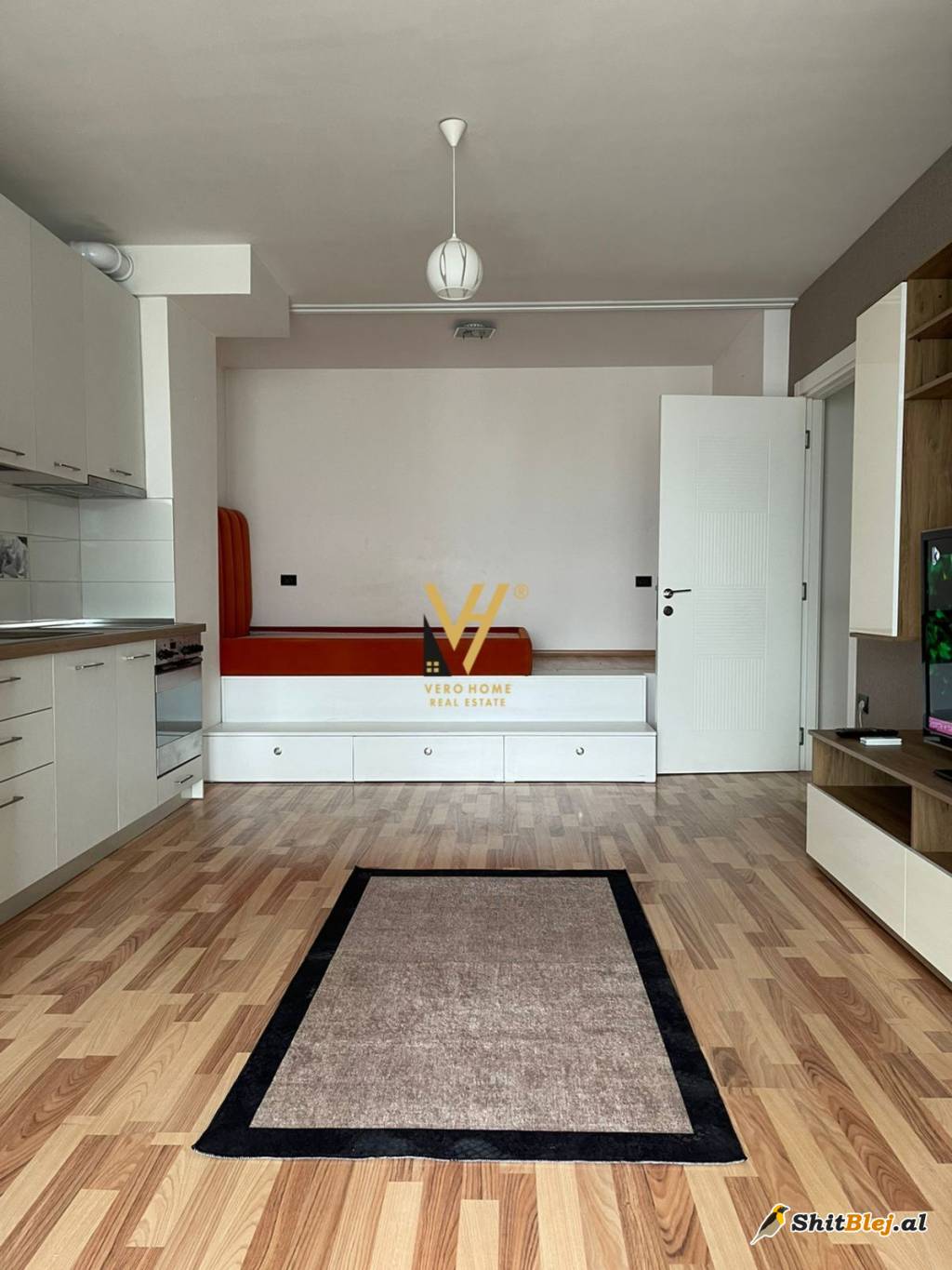 1+1 TEK UNAZA E RE 56.900 EURO