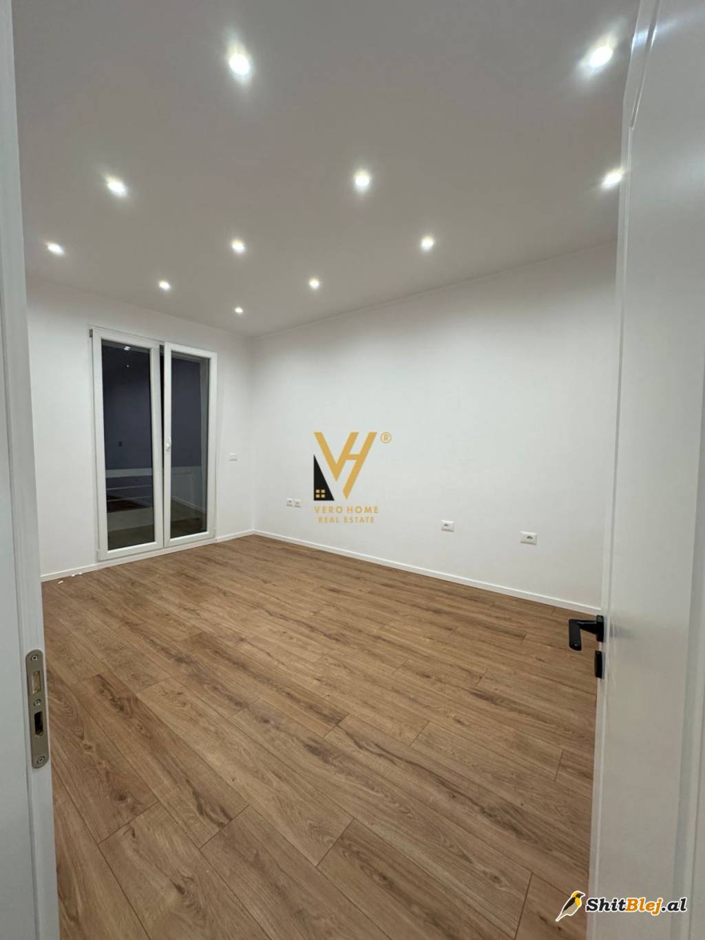  2+1+BLK TE RRUGA E DURRESIT 168.000 EUR