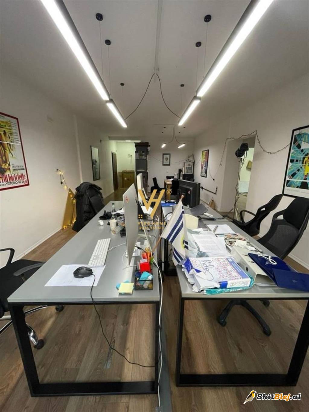 ZYRE TEK KOMUNA E PARISIT 1.200 EURO