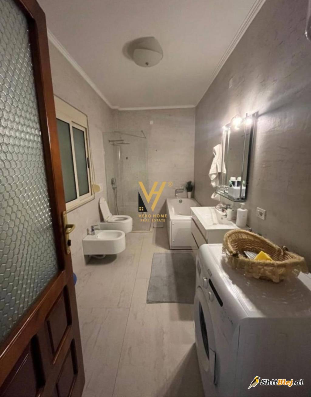 3+1 TE MATERNITETI I VJETER 700 EURO