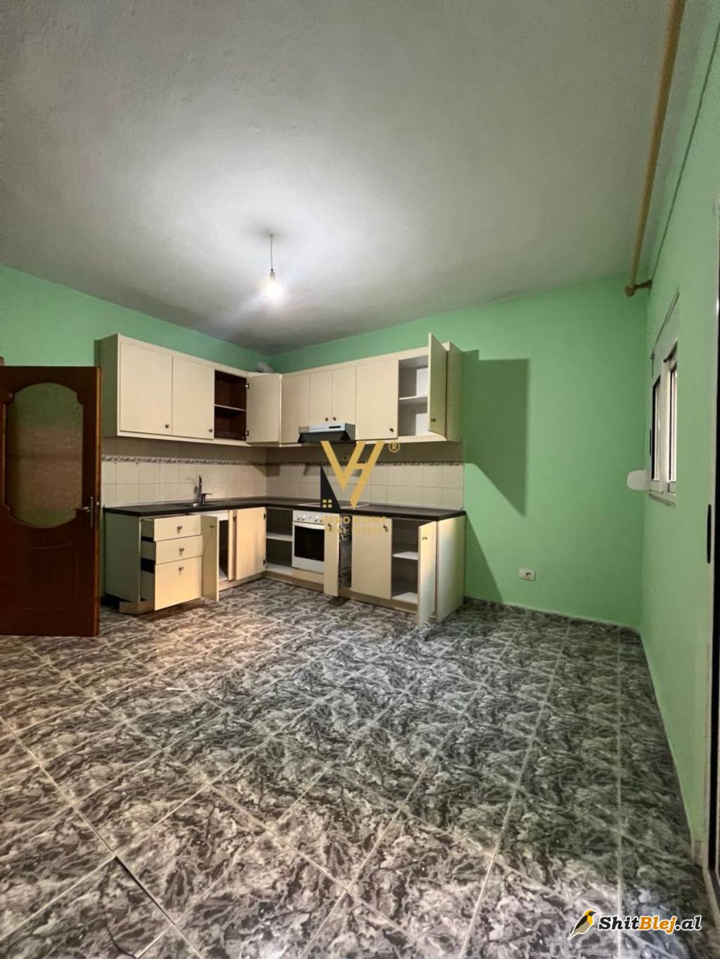 3+2+2BLK TE KOMUNA E PARISIT 265.800 EUR