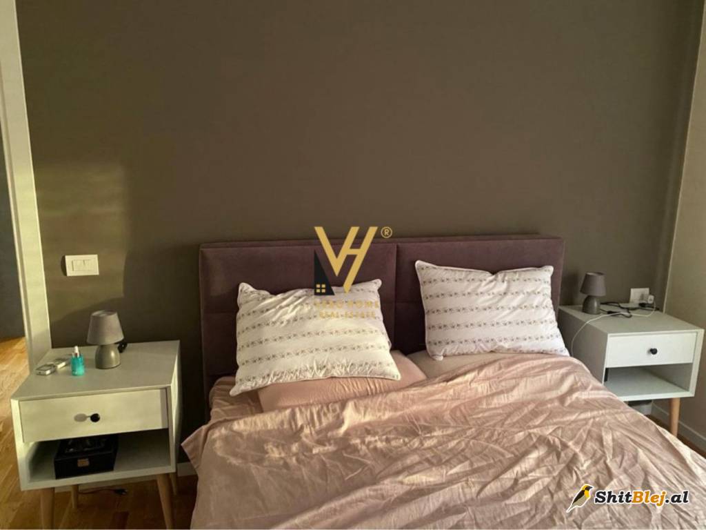 1+1 TE RRUGA E BARRIKADAVE 800 EURO